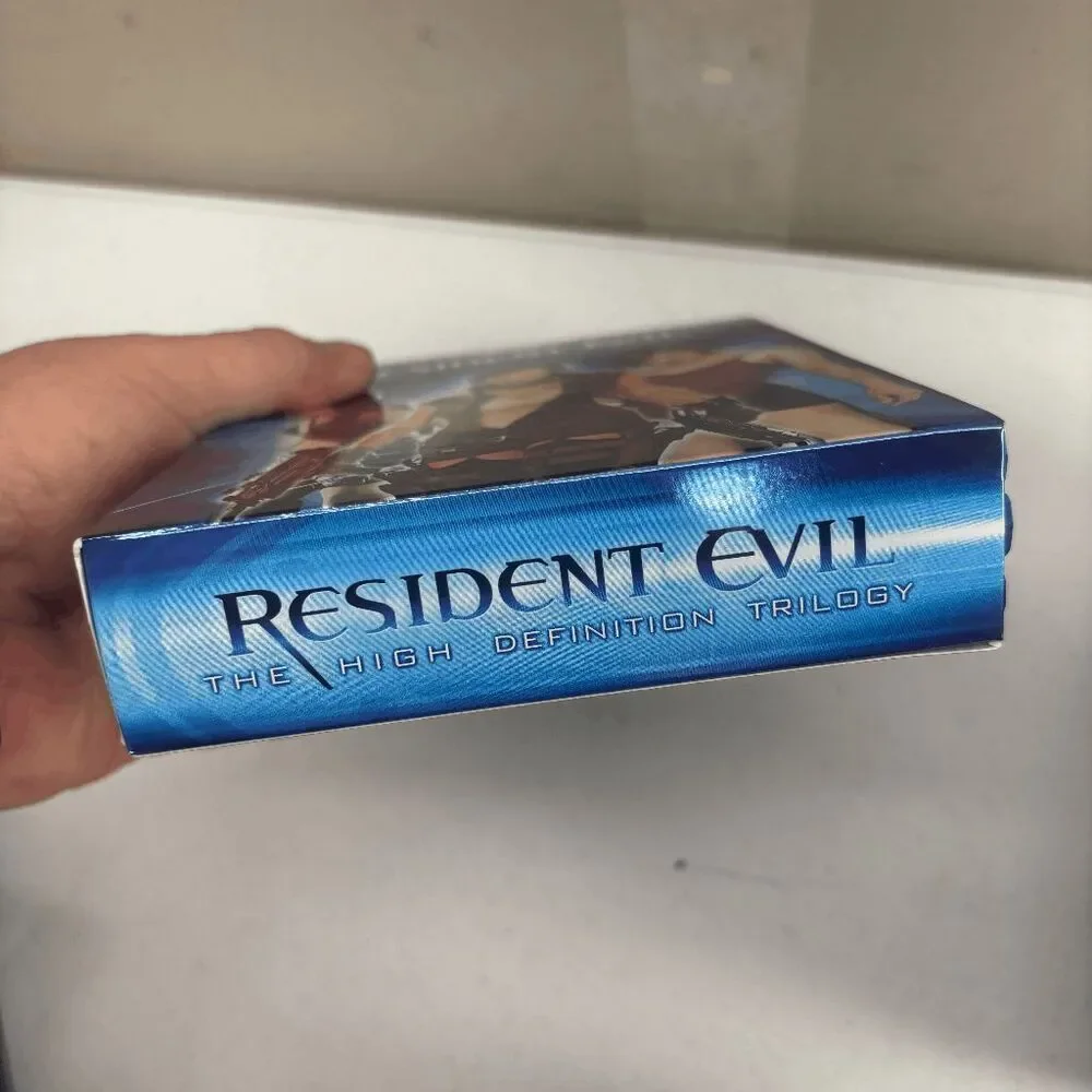 Resident Evil: The High-Definition Trilogy (Blu-ray‎ Disc, 2008, 3-Disc Set)
